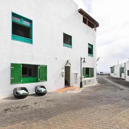 Lanzarote Апартаменты *
